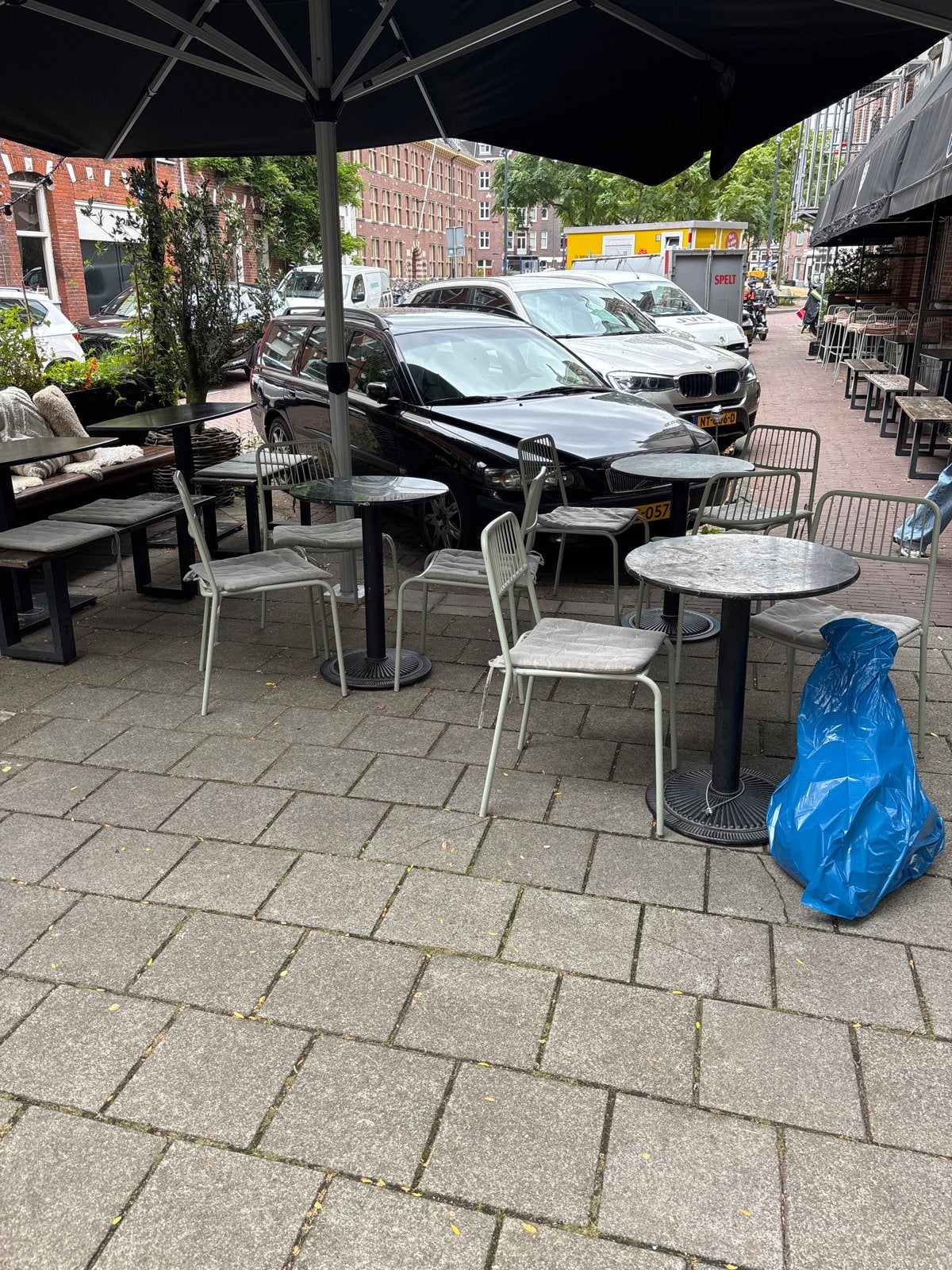 Terrasstoelen en -tafels - Set van 4 stoelen en 2 tafels, Gebruikt, Overige kleuren, Ophalen of Verzenden, Vier