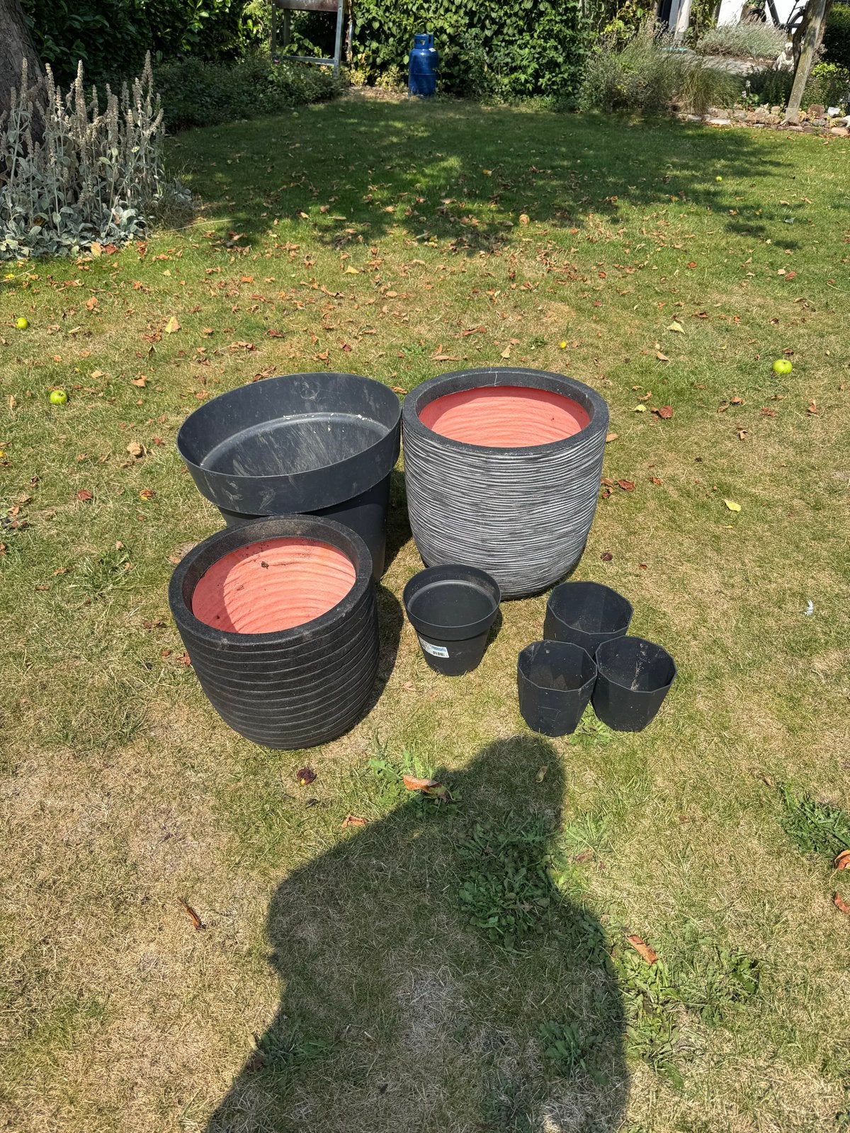 Diverse set van 6 gebruikte bloempotten, Tuin en Terras, Ophalen, Kunststof, Gebruikt, 40 cm of meer