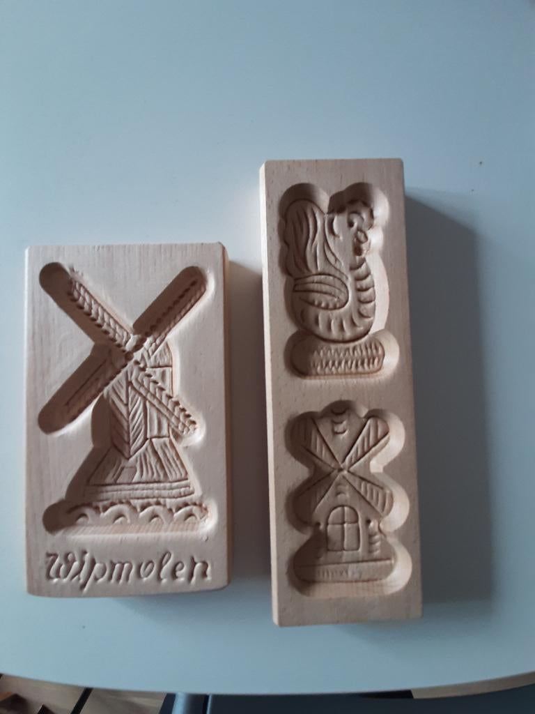 twee houten speculaas of koekjes vormen, Huis en Inrichting, Keuken | Keukenbenodigdheden, Zo goed als nieuw, Ophalen of Verzenden