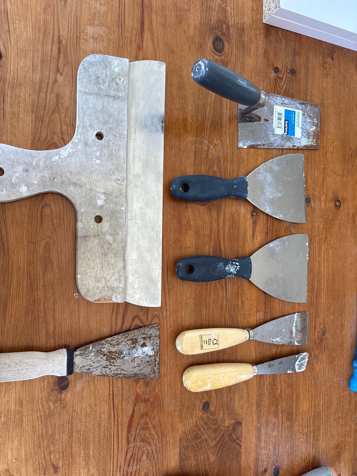 Diverse plamuurmessen en troffel, Doe-het-zelf en Verbouw, Gereedschap | Handgereedschap, Ophalen, Gebruikt, Overige typen, Overige merken