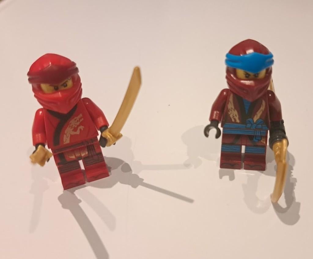 lego figuren + boekje, Gebruikt, Lego, Ophalen of Verzenden, Ninjago