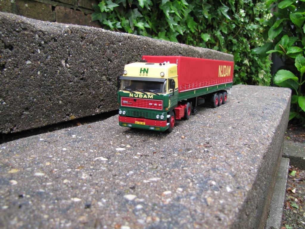Wsi Daf 3600 Space Cab met huiftrailer Nijdam Groningen., Hobby en Vrije tijd, Modelauto's | 1:50, Verzenden, Nieuw, Bus of Vrachtwagen