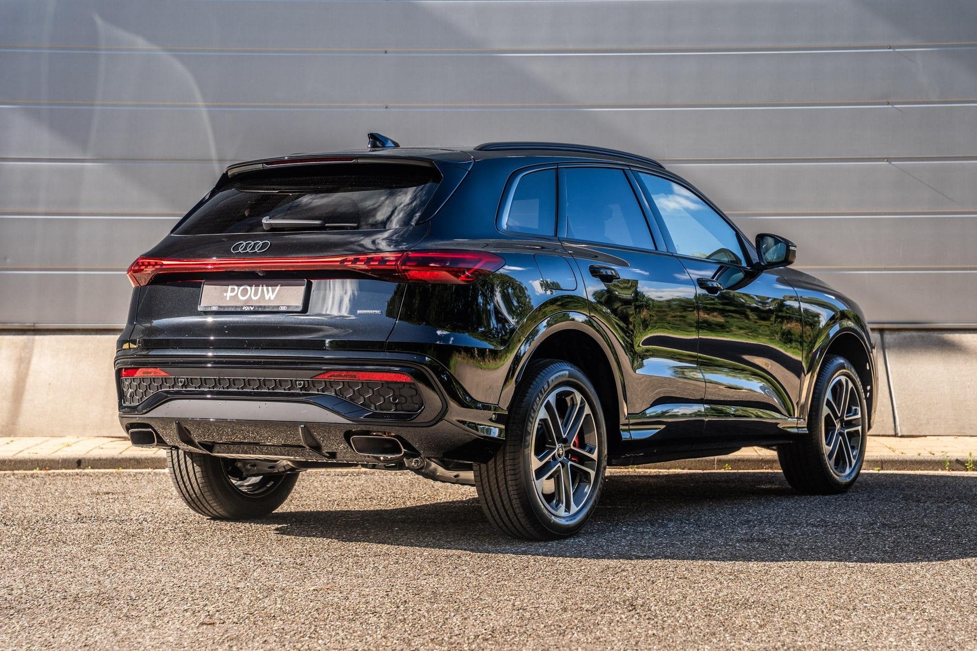 Audi Q5 2.0 TFSI e-hybrid quattro S Edition Competition | Mu, Auto's, Automaat, 12 maanden, Stof, 4 cilinders