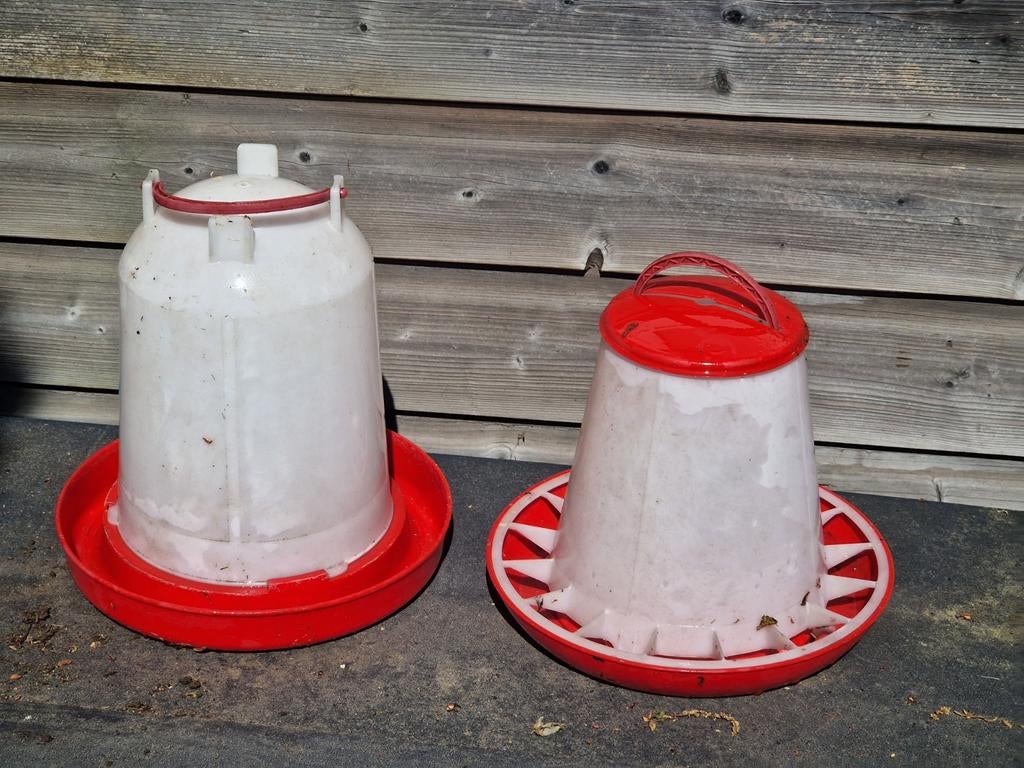 Voersilo / voerbak en drinktoren voor kippen, Dieren en Toebehoren, Pluimvee | Toebehoren, Ophalen, Drinken en Voederen