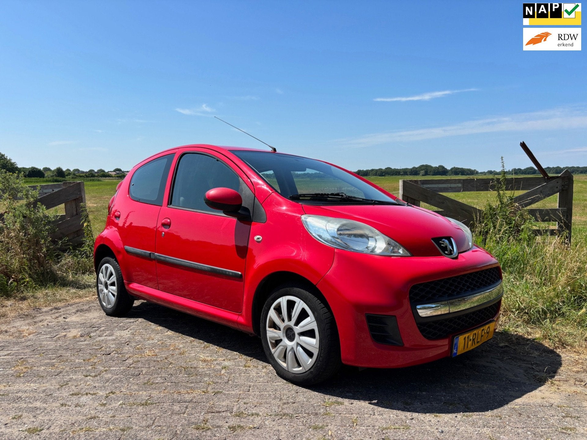 Peugeot 107 1.0-12V XS, Lage KM Stand, Voorwielaandrijving, Euro 5, Gebruikt, 4 stoelen
