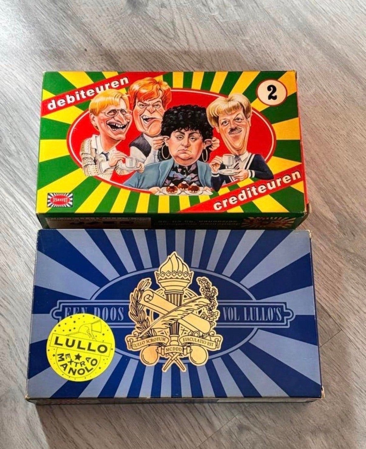 #2Jiskefet VHS Debiteuren Crediteuren & Een Doos Vol Lullo's, Cd's en Dvd's, Ophalen of Verzenden, Gebruikt