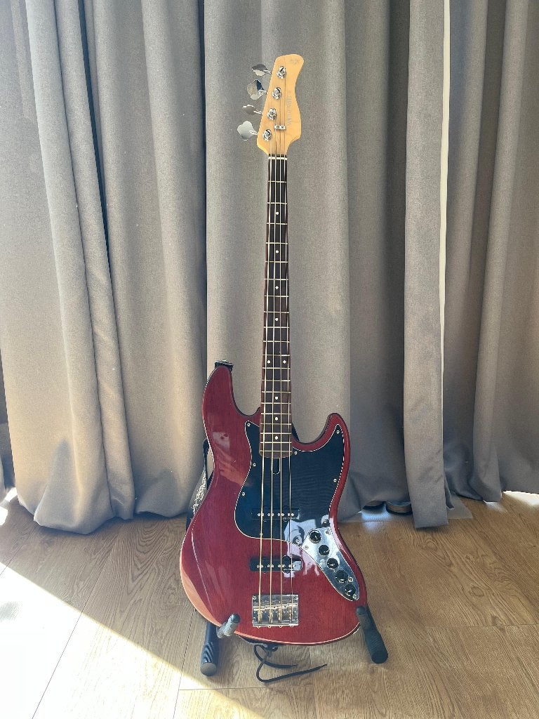 Marcus Miller V3 bass guitar & Fender Rumble 15 amp, Ophalen, Zo goed als nieuw, Elektrisch