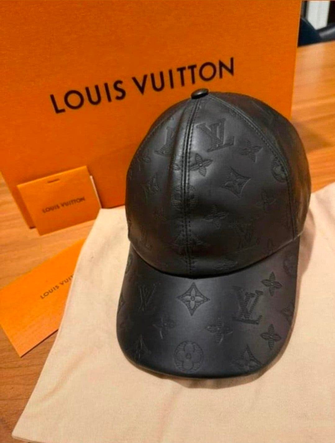 louis vuitton monogram gucci dior basebal pet origineel, Ophalen of Verzenden, Louis Vuitton, Pet, 57 cm (M, 7⅛ inch) of minder