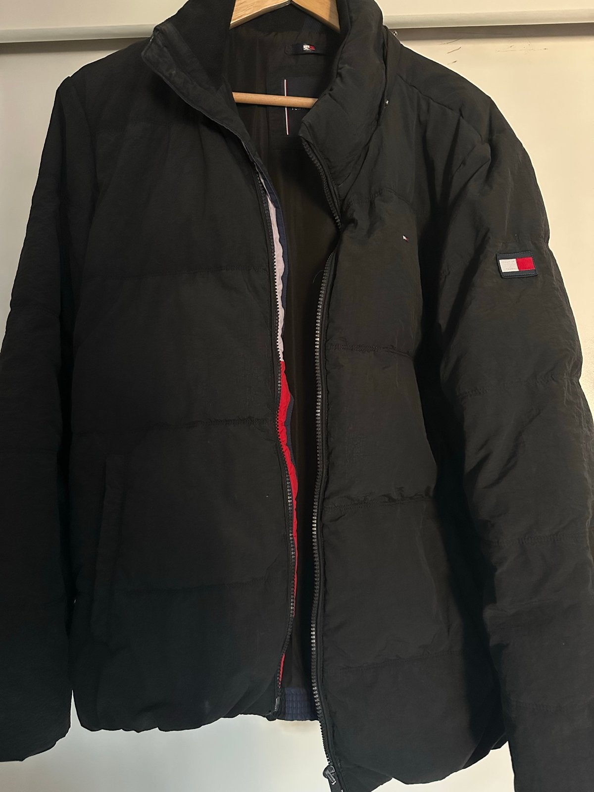 Tommy Hilfiger Puffer Jacket Zwart - Maat 176, Ophalen of Verzenden, Zo goed als nieuw, Overige maten, Zwart