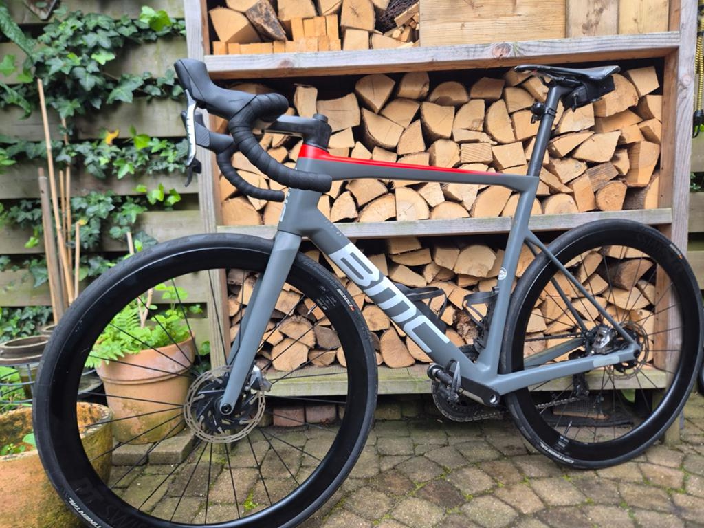 BMC Teammachine SLR01 AXS SRAM RED Etap -  58 - 2023, 28 inch, Carbon, Zo goed als nieuw, 57 tot 61 cm