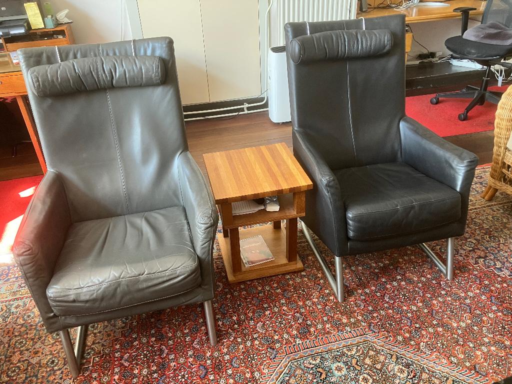 Gerard van der Berg 2 Madonna stoelen 150euro voor 2, Huis en Inrichting, Ophalen, Gebruikt, Minder dan 75 cm, Leer