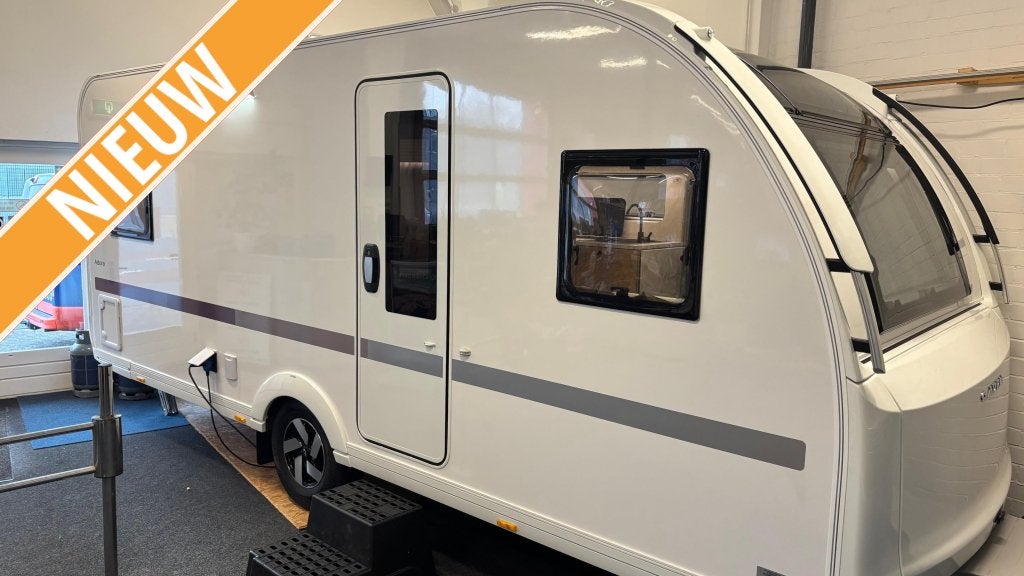 Adria Adora 522 UP 2000 euro cash back, Caravans en Kamperen, Caravans, Rondzit, Schokbreker, 5 tot 6 meter, 1250 - 1500 kg