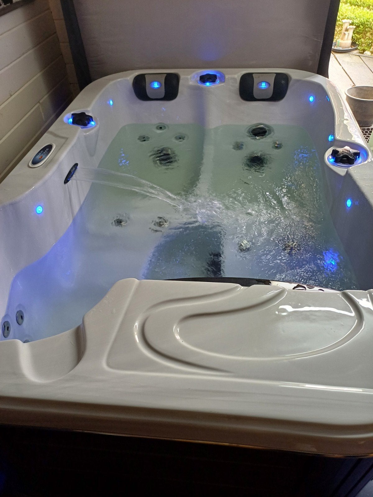 Luxe Spa Conventry Jacuzzi met cover, Ophalen, Filter, Zo goed als nieuw, Inbouw