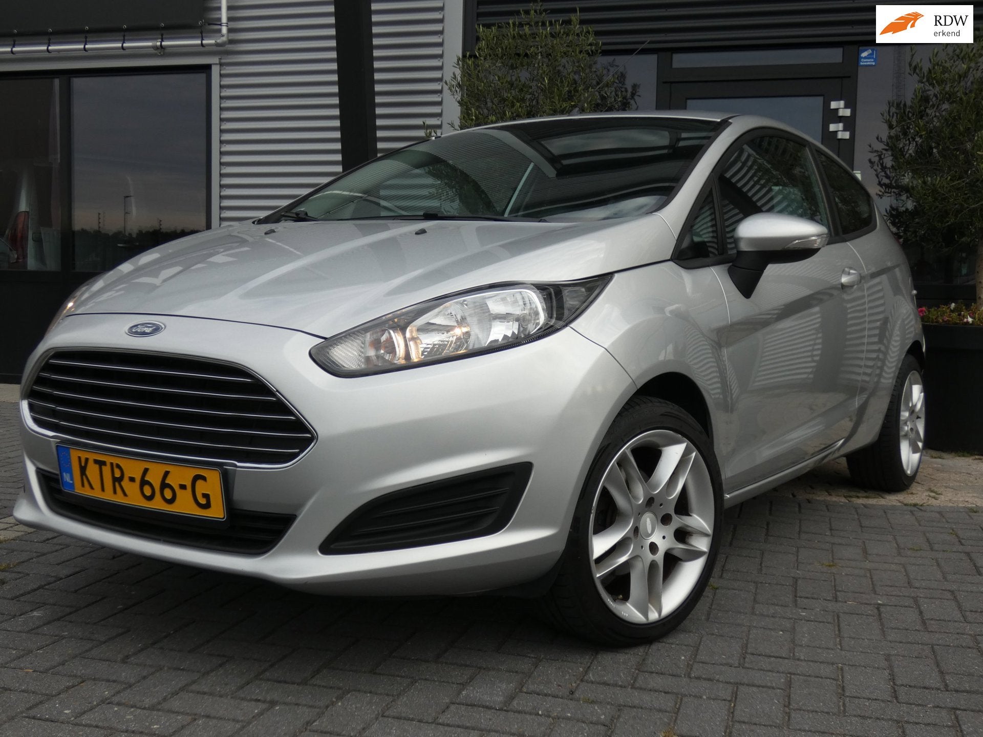 Ford FIESTA 1.25 Airco | Elek. ramen | 16 INCH LM |Stoel ver, Euro 5, Stof, Gebruikt, 1242 cc