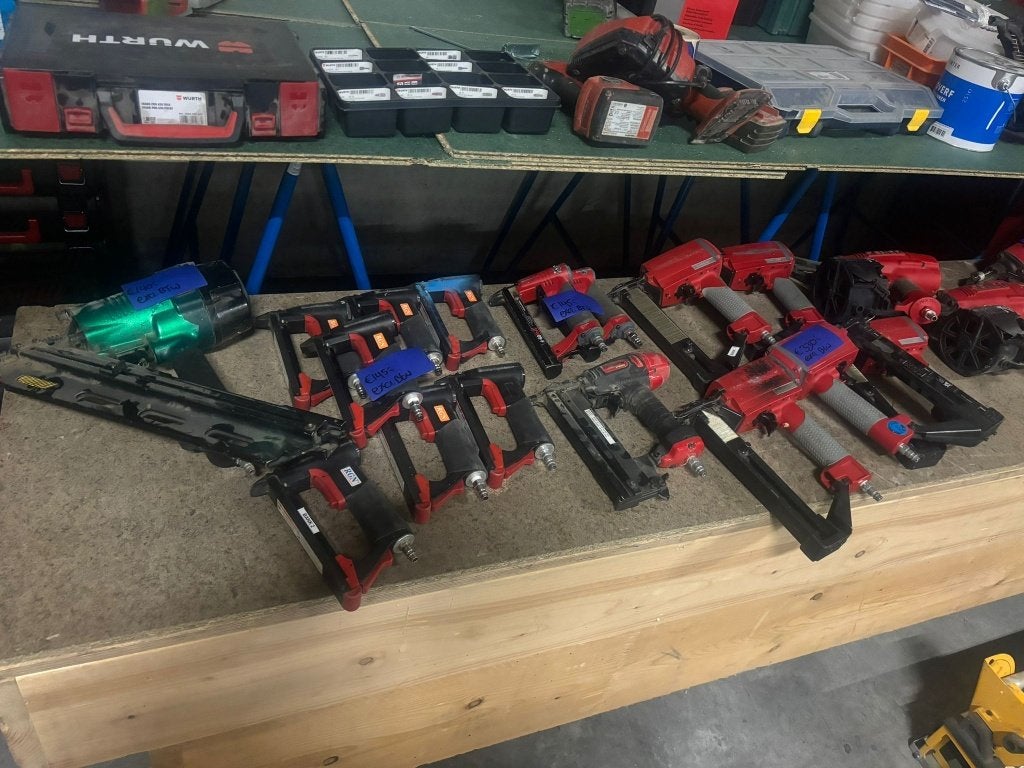 Diverse Tackers aangeboden! Merk: SENCO - RNG, Ophalen, Gebruikt