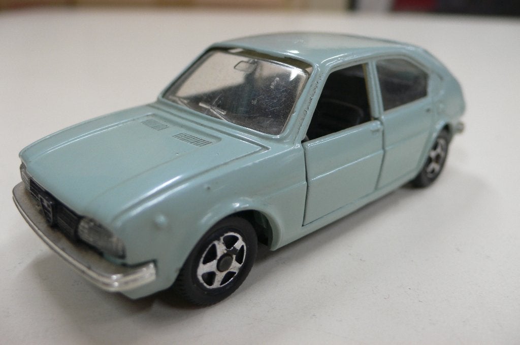 alfa romeo alfasud - mebetoys - 1/43, Verzenden, Zo goed als nieuw, Auto, Overige merken