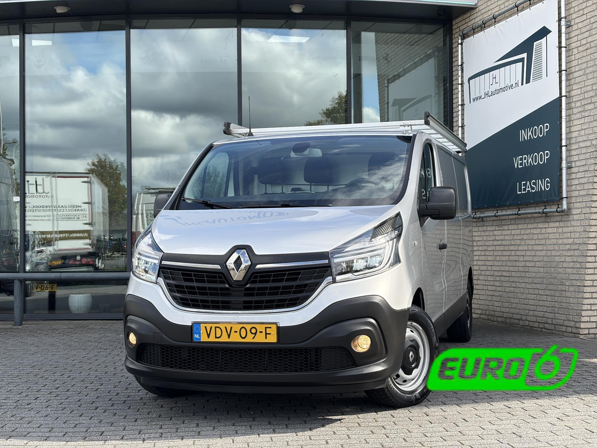 Renault Trafic 1.6 dCi T29 L2H1 Comfort*HAAK*CAM*ECC*CRUISE*, Voorwielaandrijving, Stof, Gebruikt, Euro 6