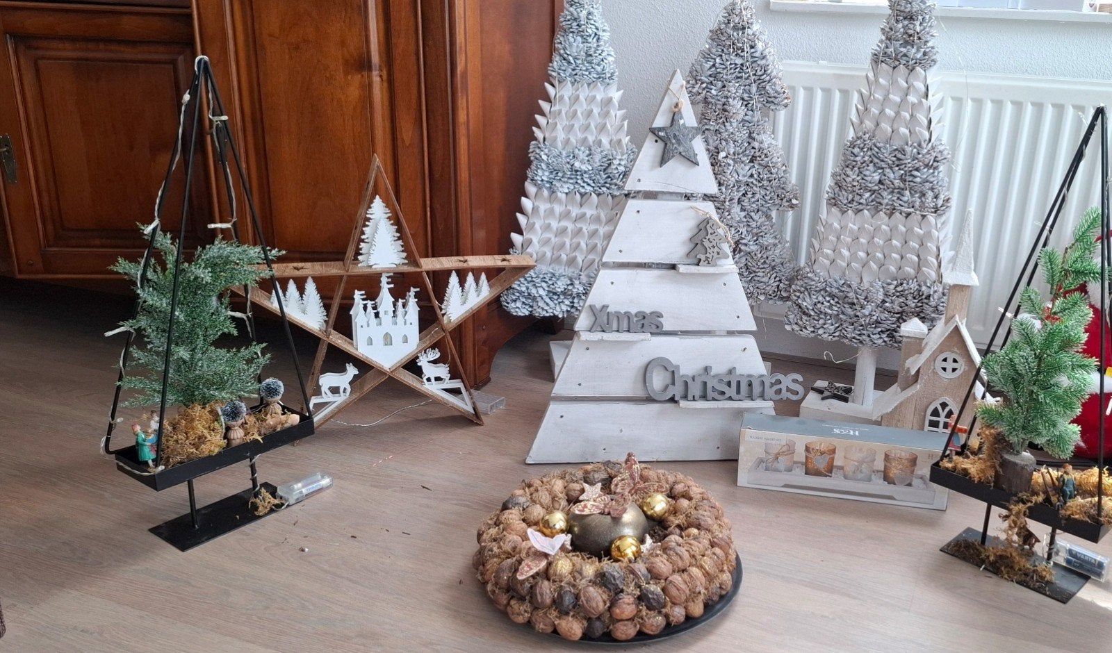 Kerst decoratie, Ophalen