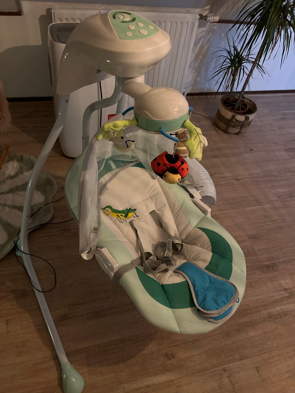 Elektrische schommelstoel voor baby's - Comfort en plezier, Kinderen en Baby's, Ophalen, Gebruikt