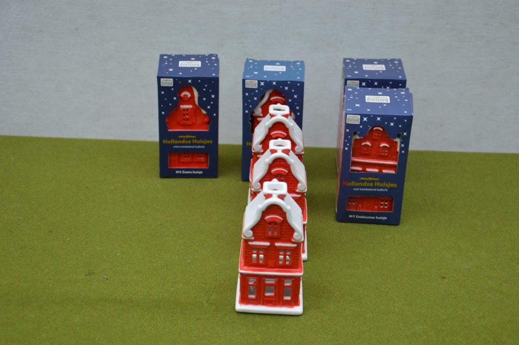 7 kerst postcodeloterij huisjes nr 5 en nr 7 Vakwerk/ Dokkum, Ophalen of Verzenden, Gebruikt