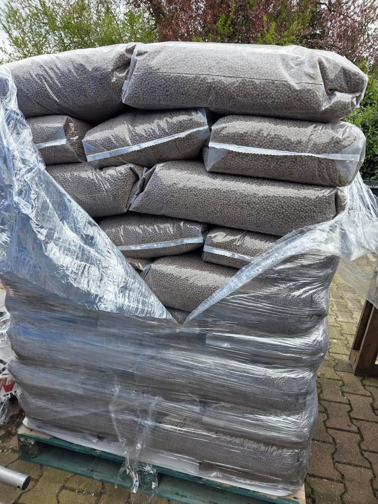 Prof. koivoer - vijvervissen voer grote zak € 45,- Valburg, Overige soorten
