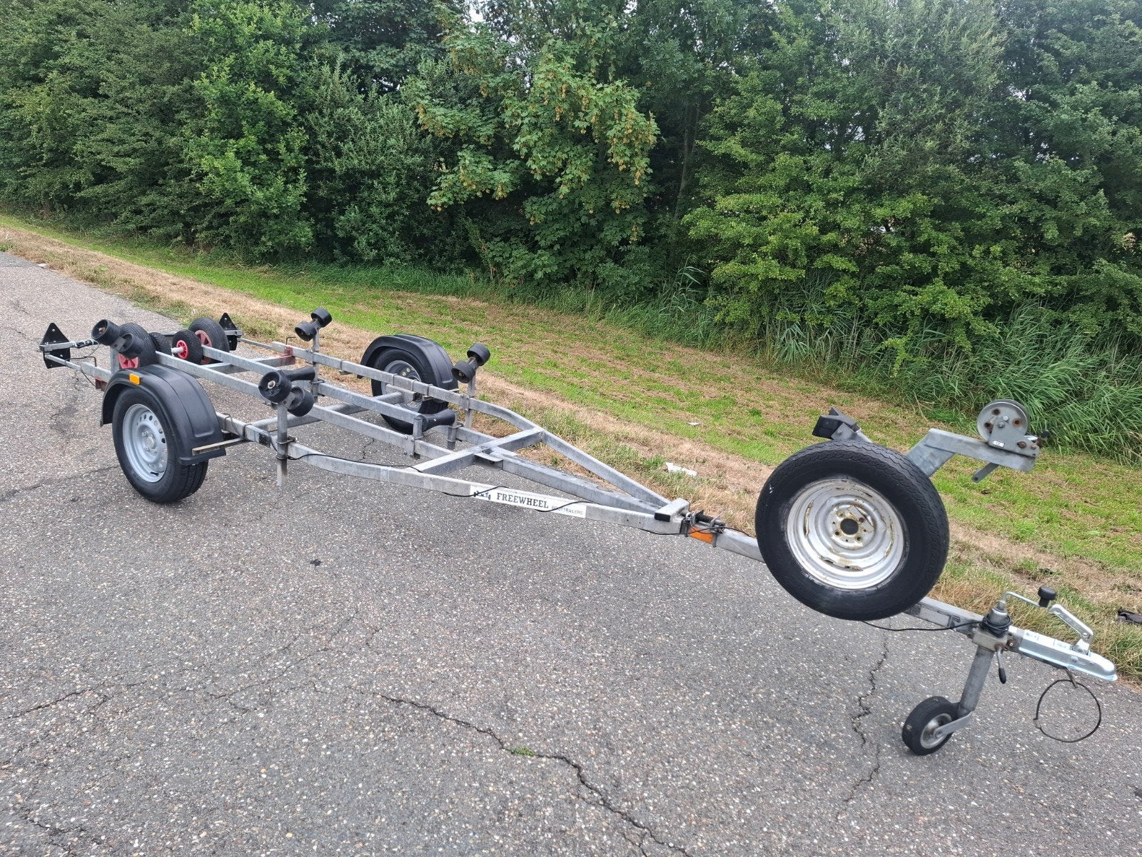 Freewheel boottrailer kantelbaar, 650 kg,  boot 5 meter, Ophalen, Minder dan 1500 kg, Gebruikt, Overige typen