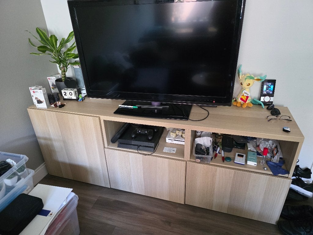 Tv meubel ikea, Huis en Inrichting, Kasten | Televisiemeubels, Ophalen, 150 tot 200 cm, Zo goed als nieuw, Minder dan 100 cm