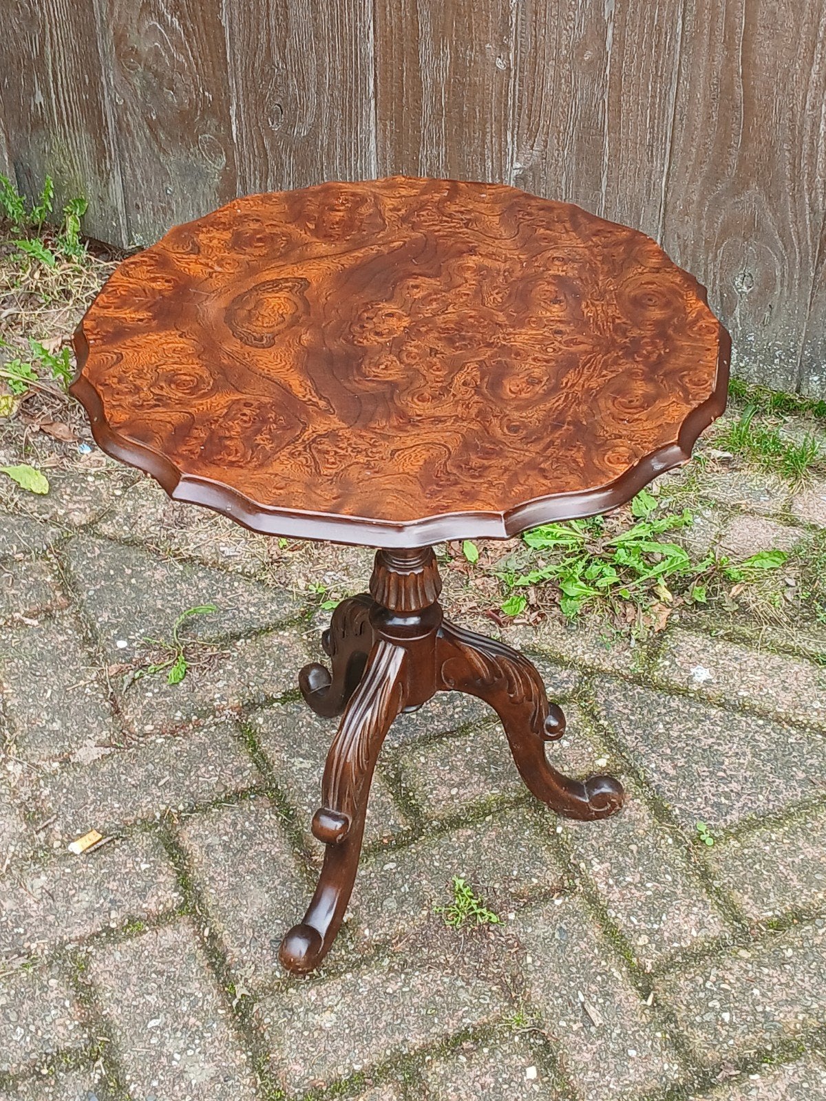 Antieke bijzettafel met wortelnoten blad, Ophalen of Verzenden