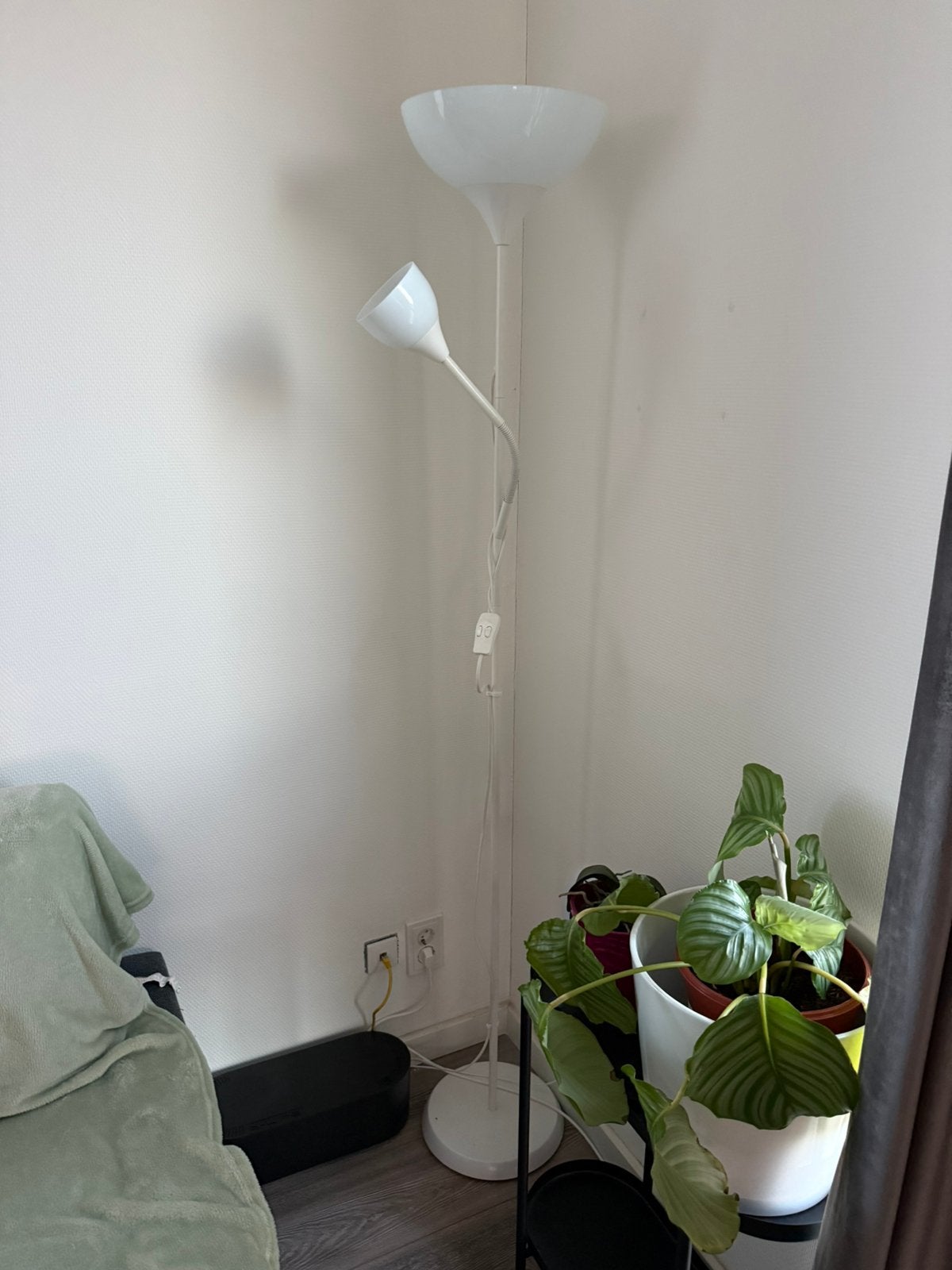 White floor lamp, Ophalen, Zo goed als nieuw, 150 tot 200 cm
