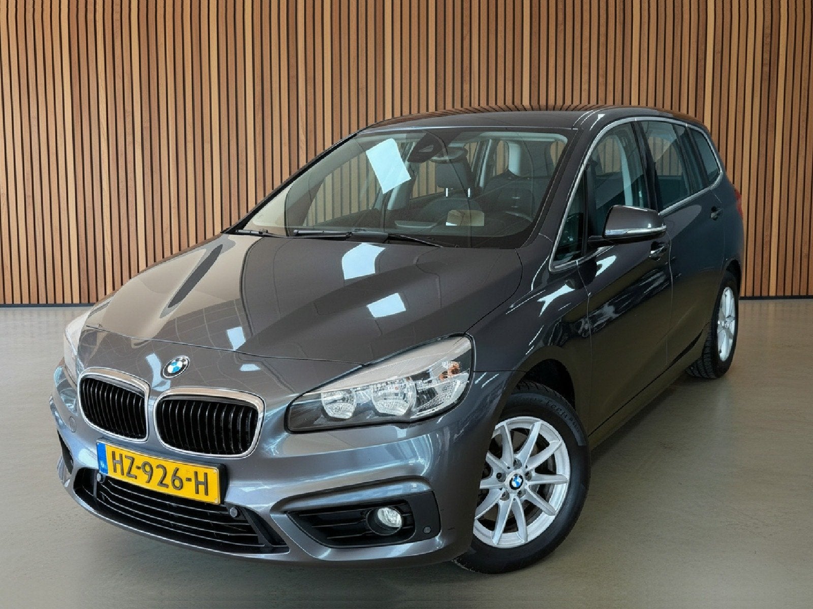 BMW 2 Serie Gran Tourer 218i Essential | HUD | Sensoren | Me, Voorwielaandrijving, 136 pk, Gebruikt, 2-Serie Gran Tourer