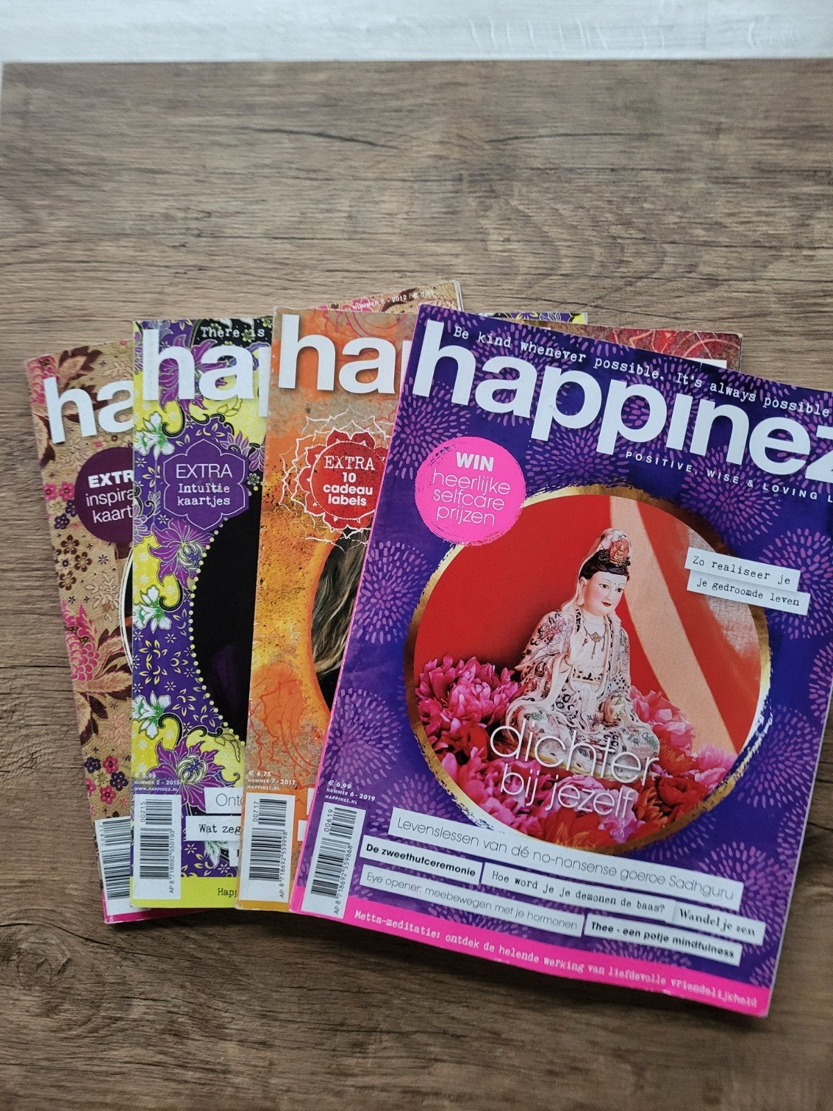 4 x Tijdschrift Happinez, Ophalen, Gelezen, Damesbladen