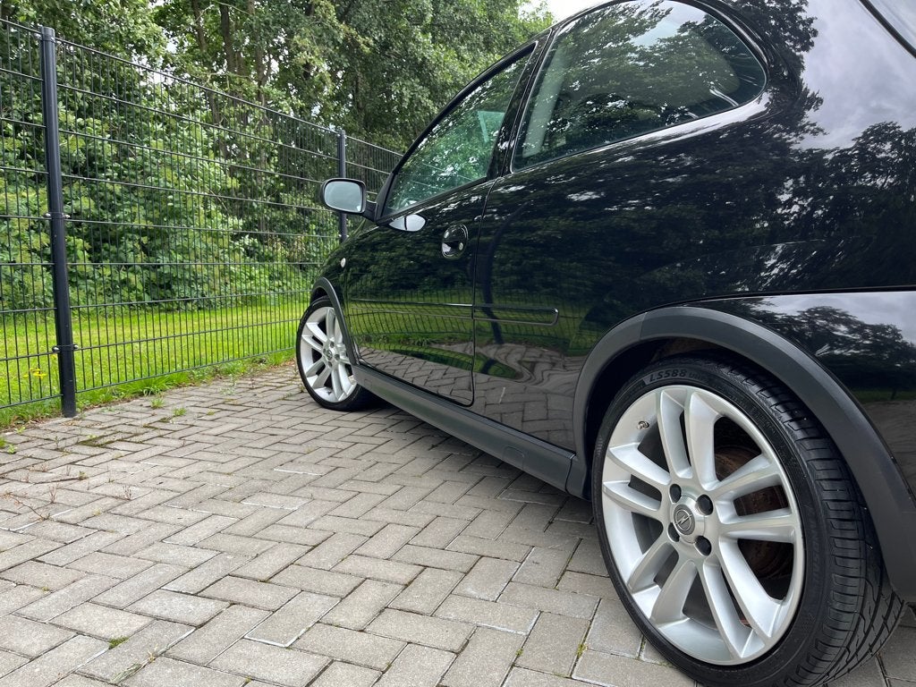 Opel Corsa 1.2 16V Silverline 2006 (Verkocht!), Auto's, Opel, Voorwielaandrijving, 4 cilinders, 1229 cc, Zwart
