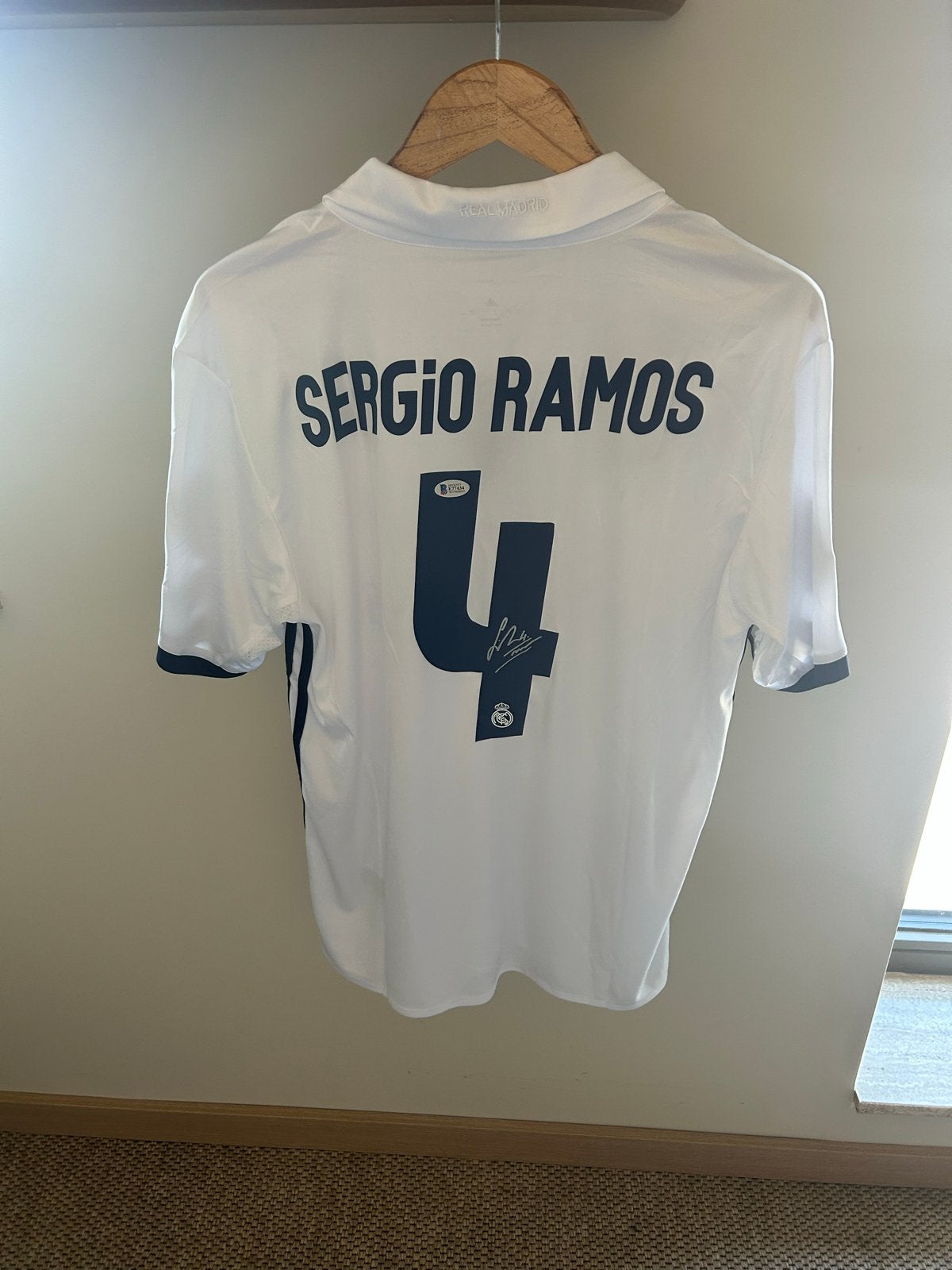 Gesigneerd Sergio Ramos Real Madrid shirt COA Beckett, Ophalen of Verzenden, Gebruikt, Buitenlandse clubs, Shirt