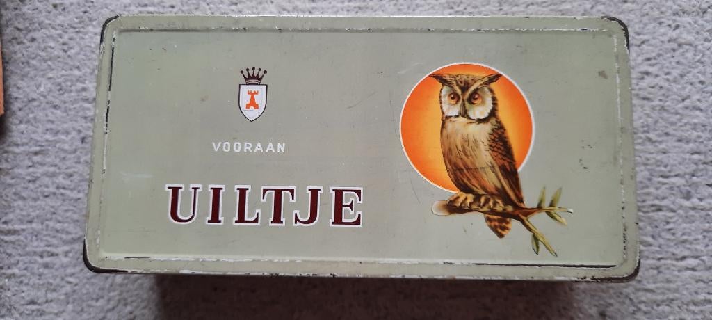 SIGARENBLIK UILTJE VOORAAN 1960-1965, Verzamelen, Ophalen of Verzenden, Gebruikt, Tabaksdoos of Verpakking