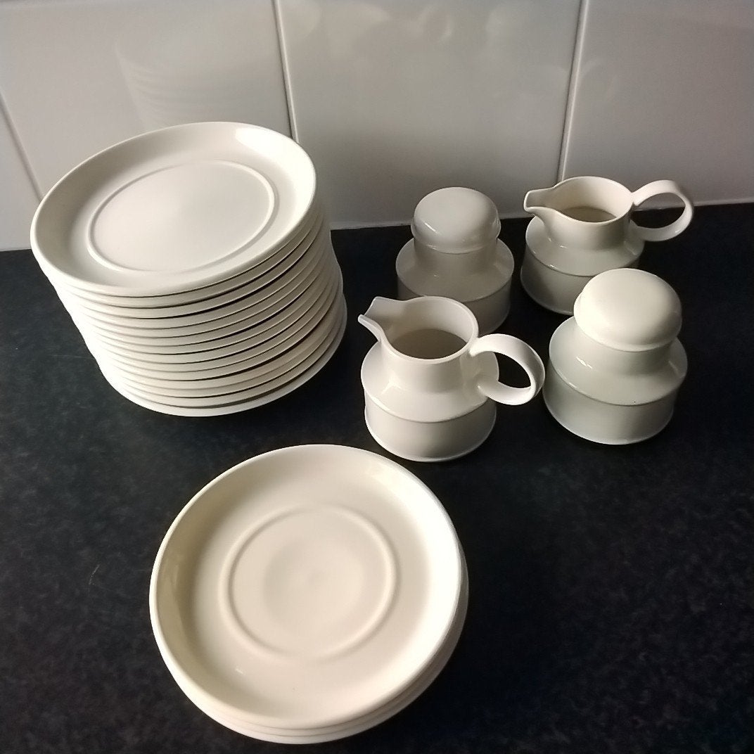 Wedgwood Midwinter Stonehenge 14 taartbordjes, 2 x roomstel,, Ophalen of Verzenden, Zo goed als nieuw, Porselein, Overige typen