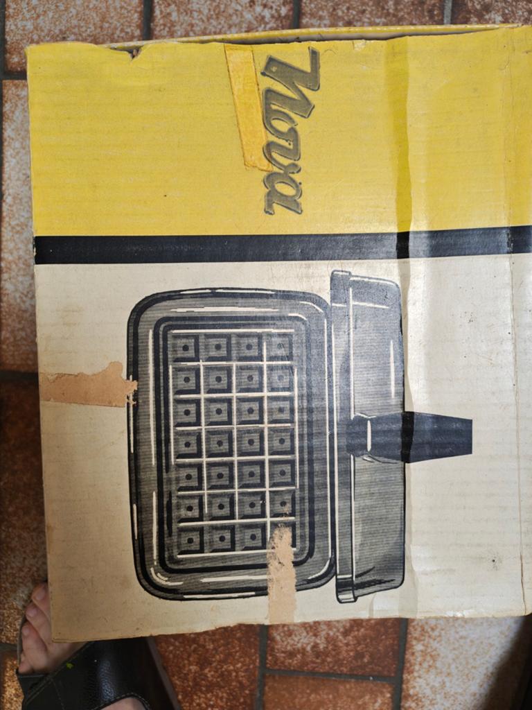 Vintage Nova Wafelijzer - Perfect voor nostalgische wafels, Ophalen of Verzenden, Gebruikt