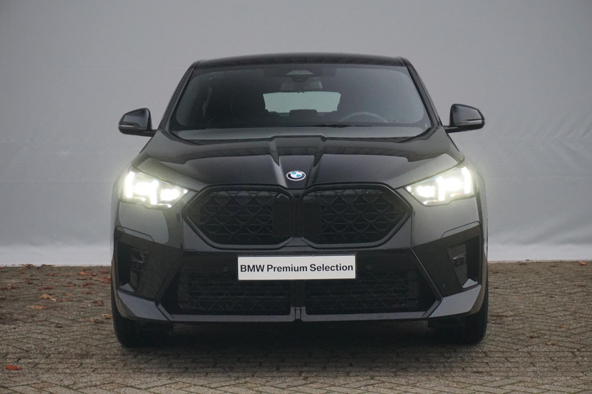 BMW X2 sDrive18d M Sportpakket Pro 19'' / Harman Kardon / Tr, Auto's, BMW, 4 cilinders, Zwart, Origineel Nederlands, Diesel