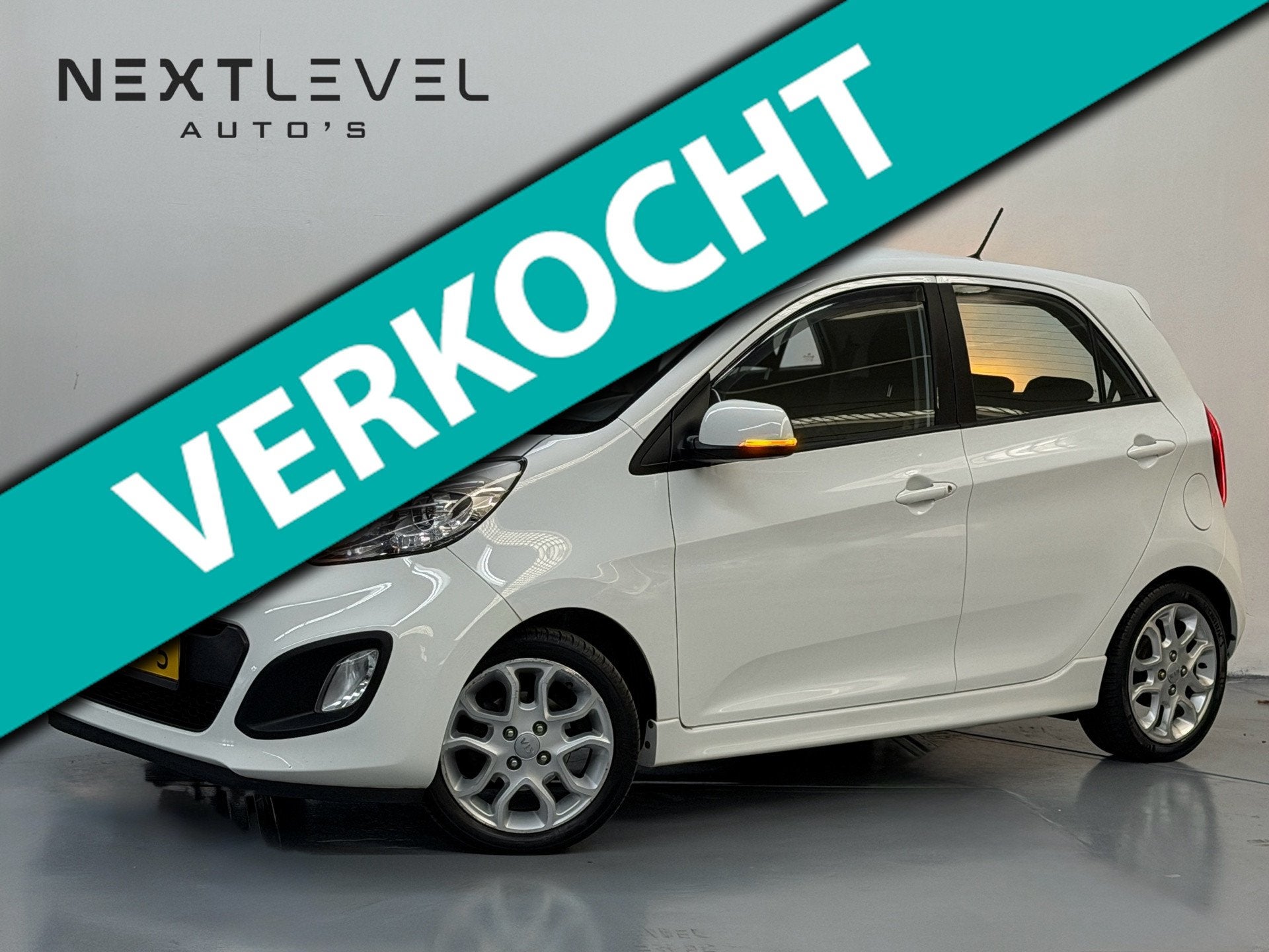Kia Picanto 1.0 CVVT Comfort Pack Airco Nieuwe APK 4. Elek R, Auto's, Voorwielaandrijving, Stof, Gebruikt, Zwart