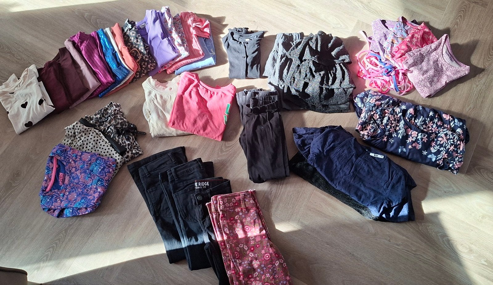 Meisjes kleding pakket 37 delig draagmaat 122/128 

13 lange, Ophalen of Verzenden, Zo goed als nieuw, Meisje
