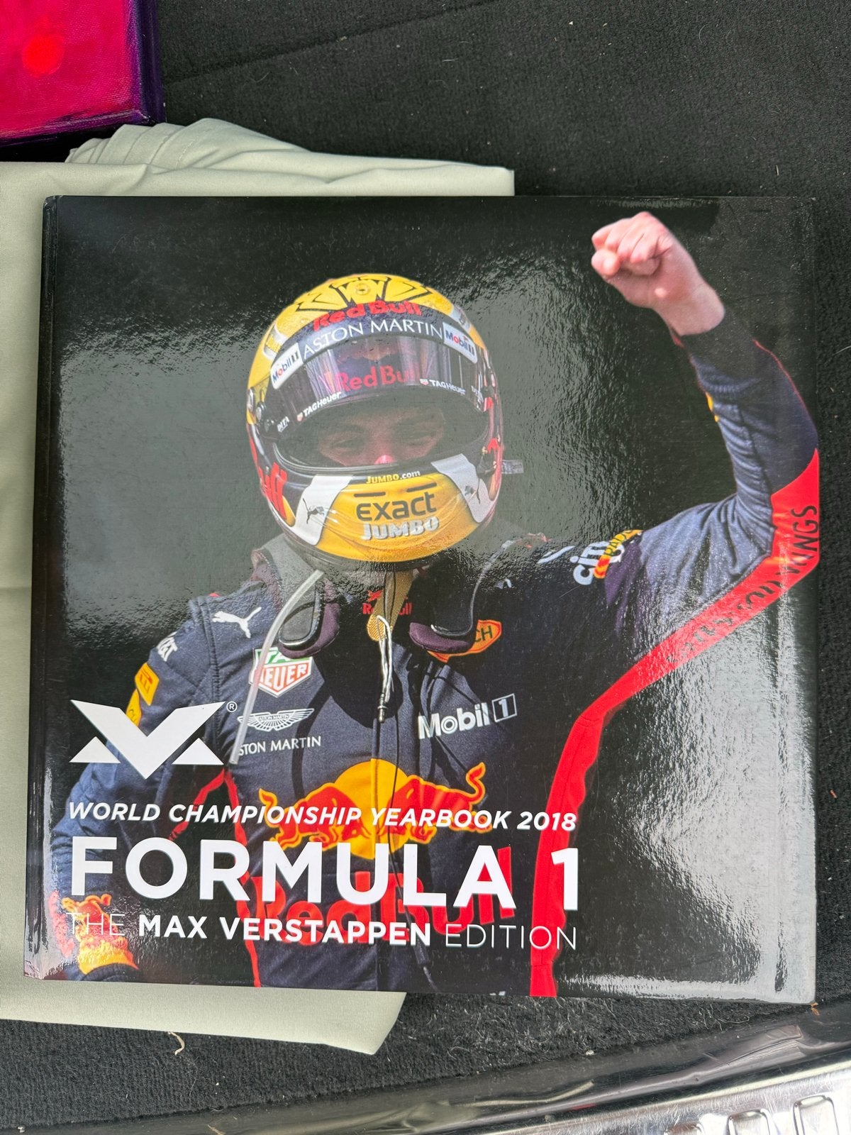 F1 World Championship Yearbook 2018 Max Verstappen, Ophalen of Verzenden, Zo goed als nieuw, Overige sporten