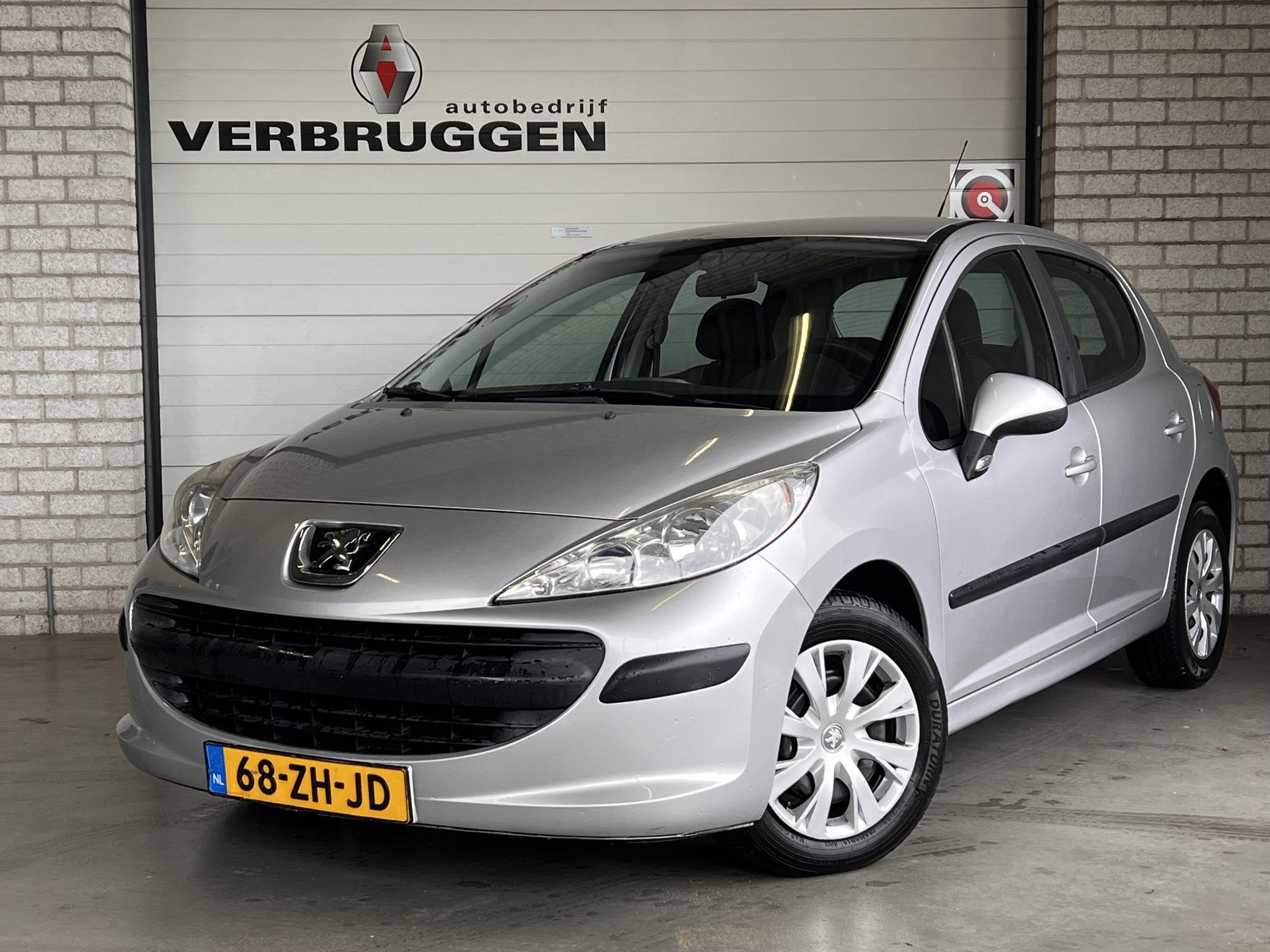 Peugeot 207 1.4 VTi Cool 'n Blue | 5Drs | Airco | Radio, Voorwielaandrijving, Stof, Gebruikt, Zwart
