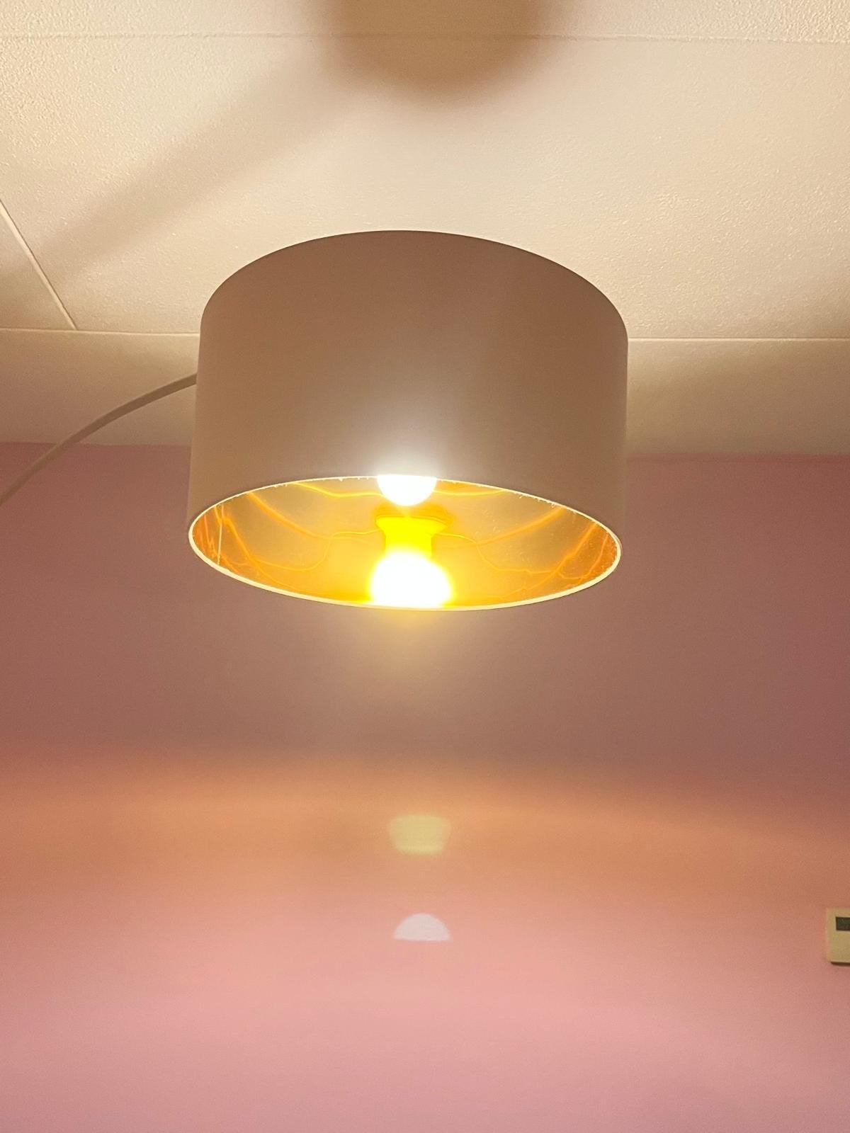 Voetlamp oud roze met gouden binnenkant, 213cm hoog, Ophalen, Gebruikt, Textiel, 200 cm of meer