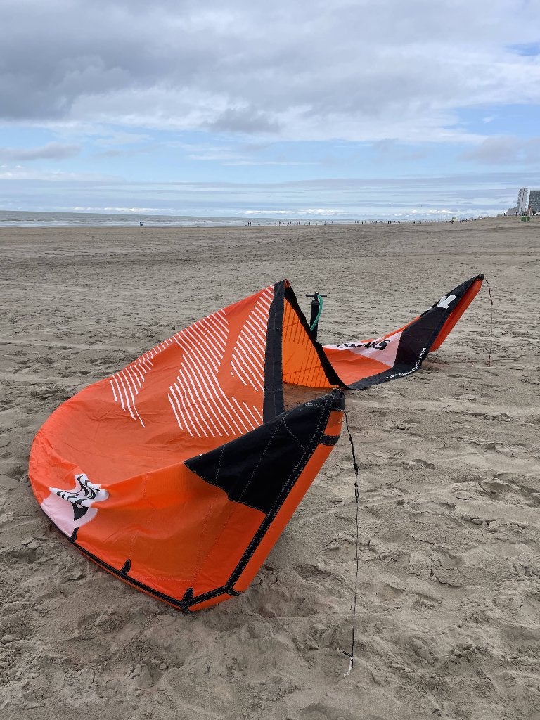 PLKB Synergy 10m mono strut kite, 10 m², Geen board, Ophalen of Verzenden, Zo goed als nieuw