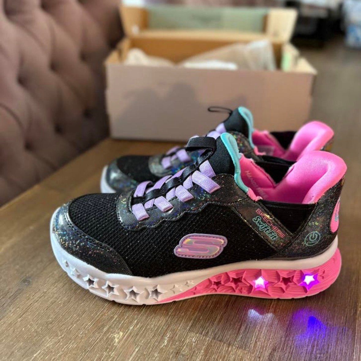Skechers lichtjes schoenen Maat 33, Ophalen of Verzenden, Nieuw, Meisje, Schoenen