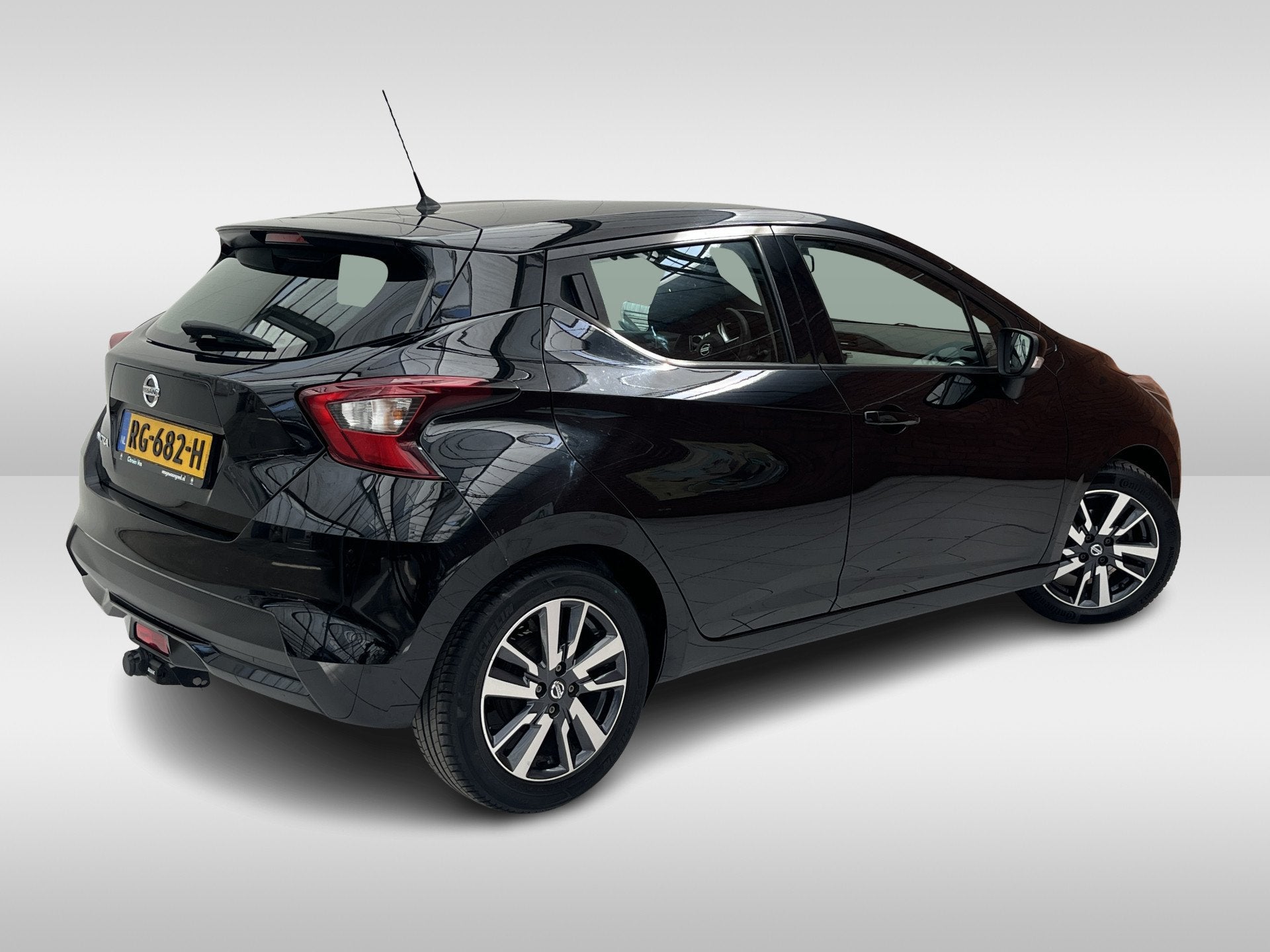 Nissan Micra 1.0L Acenta | Trekhaak afneembaar | Bluetooth |, 12 maanden, Stof, Gebruikt, Zwart