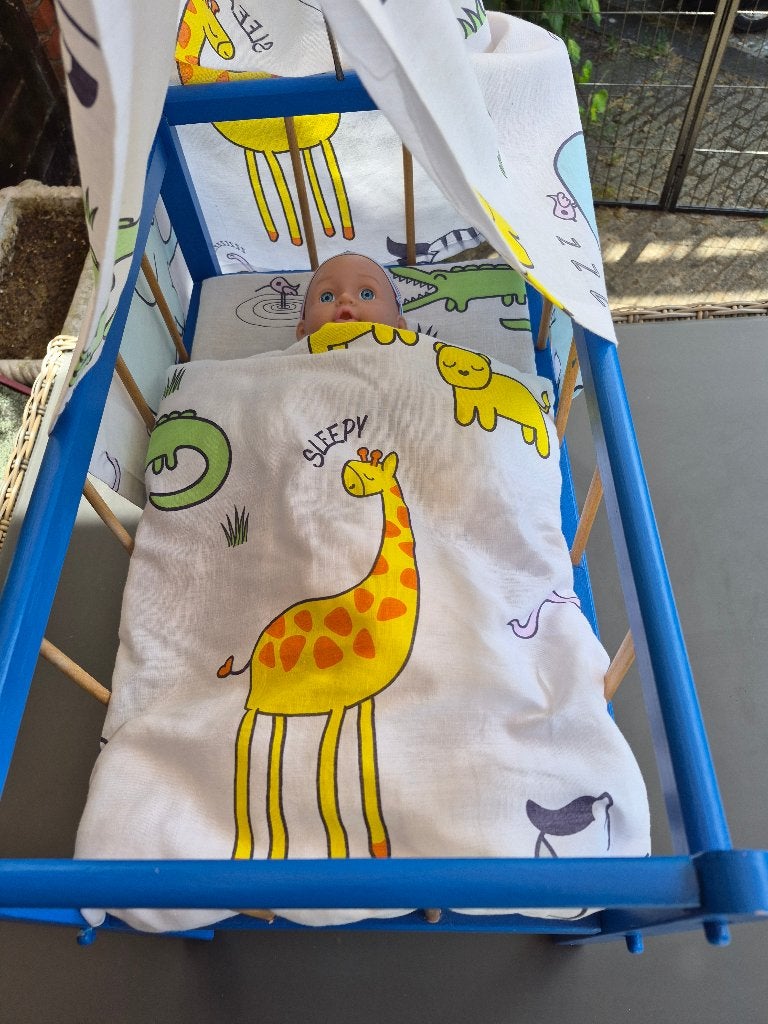 Schattig poppenbedje incl toebehoren! ZO GOED ALS NIEUW!, Kinderen en Baby's, Speelgoed | Houten speelgoed, Ophalen, Zo goed als nieuw