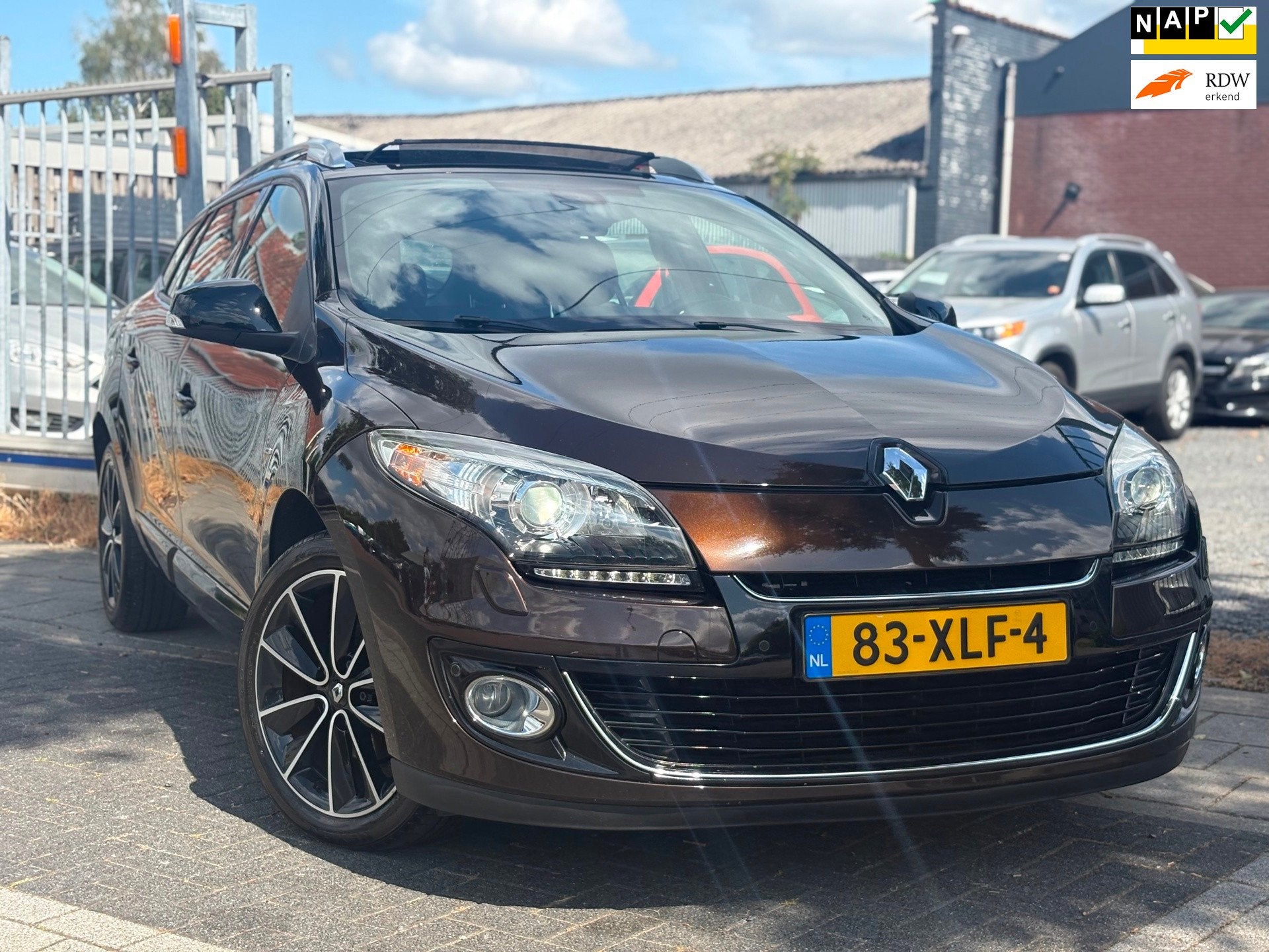 Renault Mégane Estate 1.2 TCe Bose | Panoramadak | 17” LM