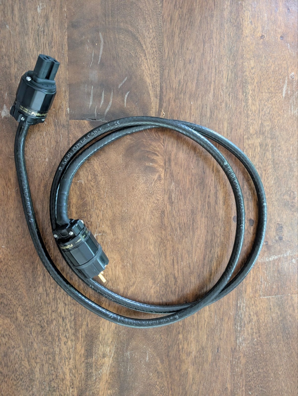 Kemp Elektroniks Power Cable 3 2meter + Furutech plugs, Ophalen of Verzenden, Zo goed als nieuw, Minder dan 2 meter, Overige kabels