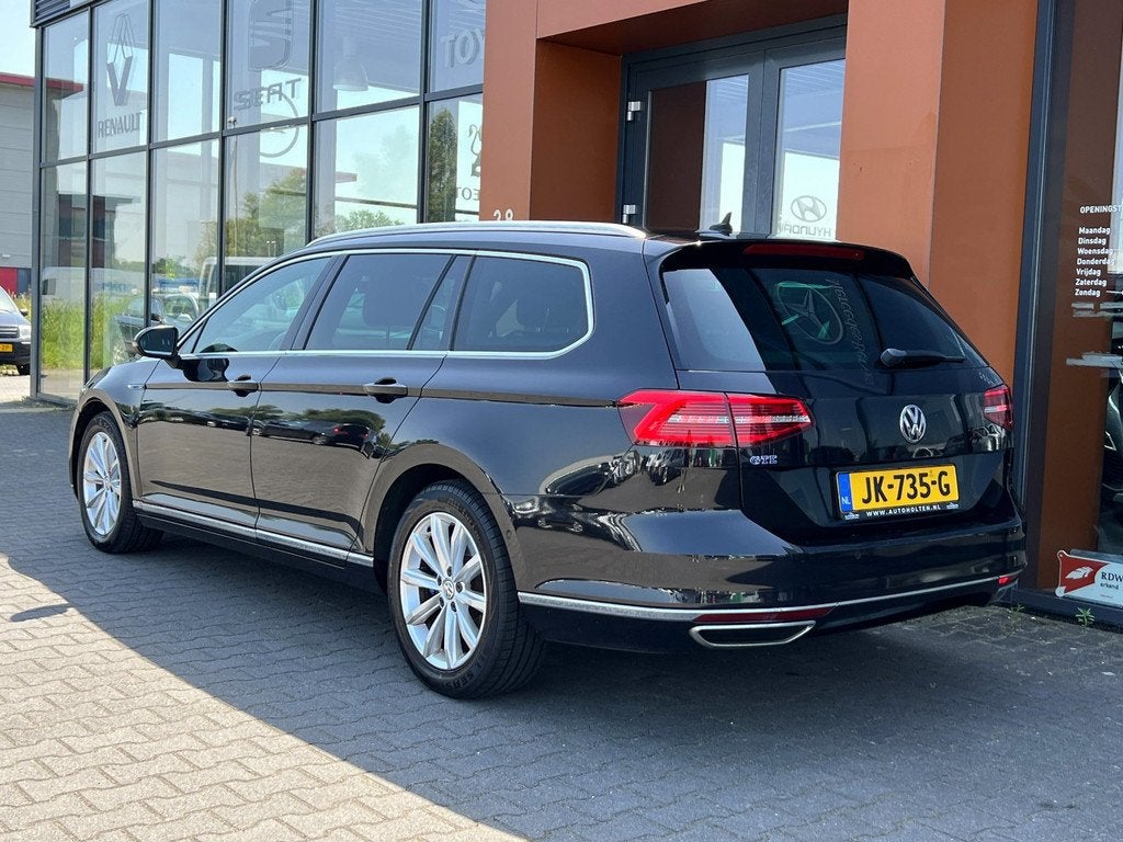 Volkswagen Passat Variant 1.4TSI GTE Highline|Carplay|LED, Auto's, Volkswagen, Gebruikt, Automatische klimaatregeling, Zwart, Hybride Elektrisch/Benzine