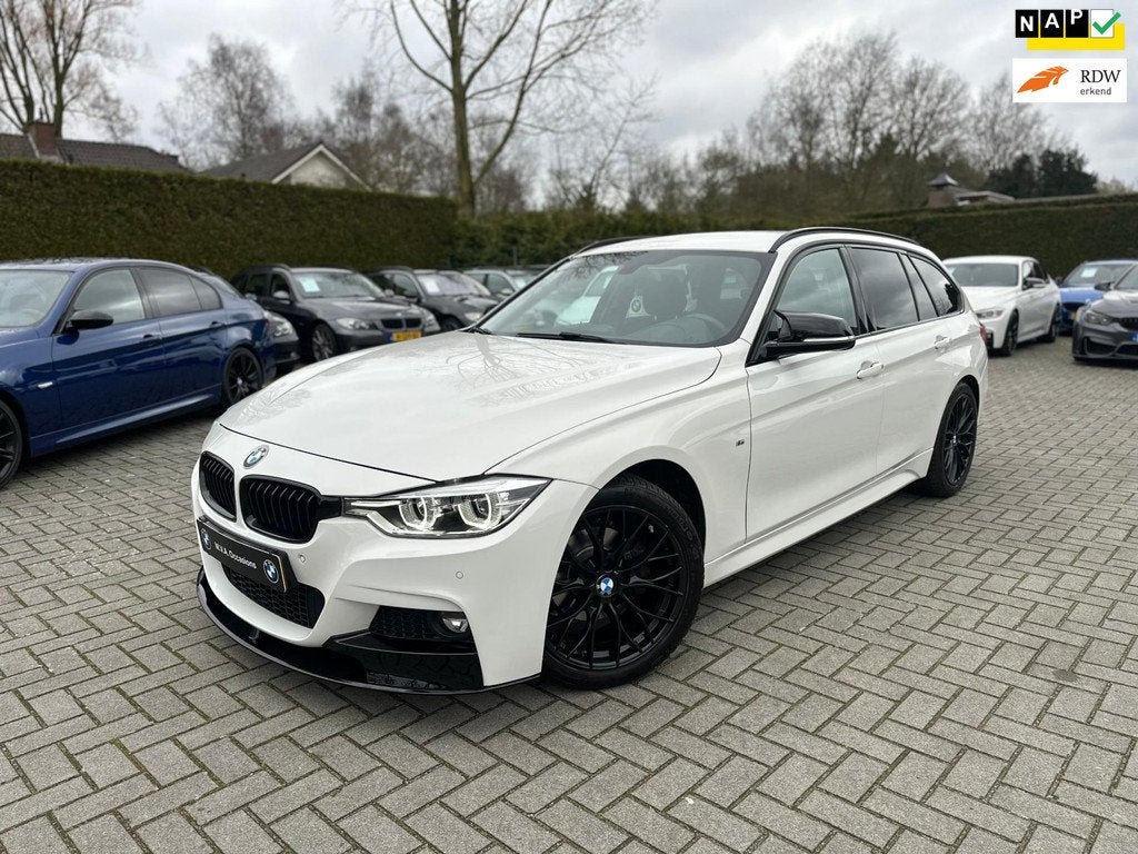 BMW 3-serie Touring 318i Centennial Executive M Sport|Naviga, Auto's, Automaat, Gebruikt, Origineel Nederlands, 3 cilinders